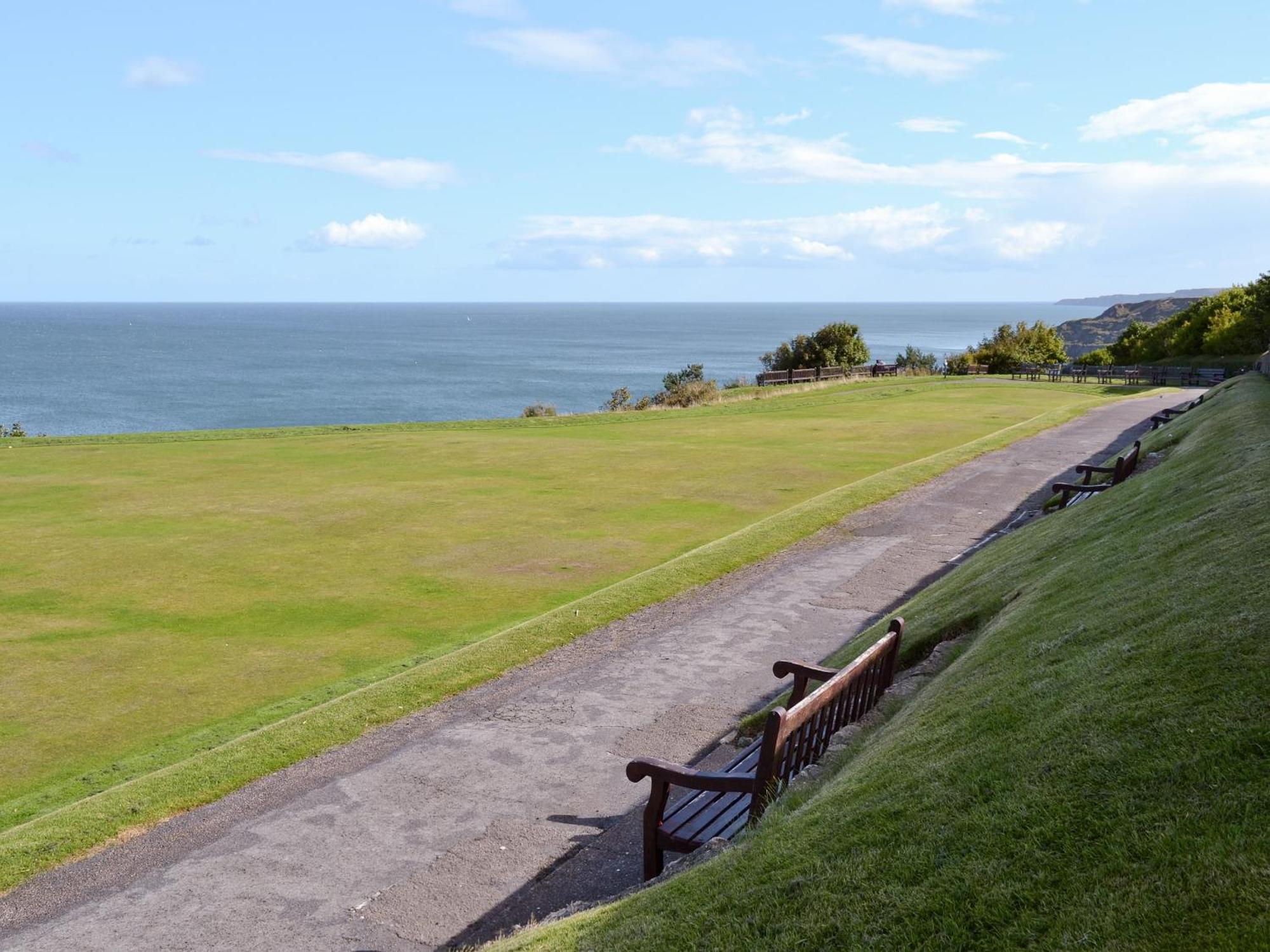South Cliff Sands II Скарбъро Екстериор снимка